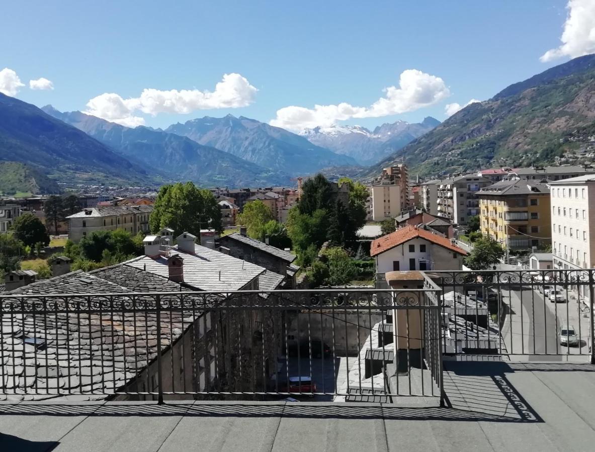 Mansarda Del Sole, Nel Cuore Di Aosta Exterior foto